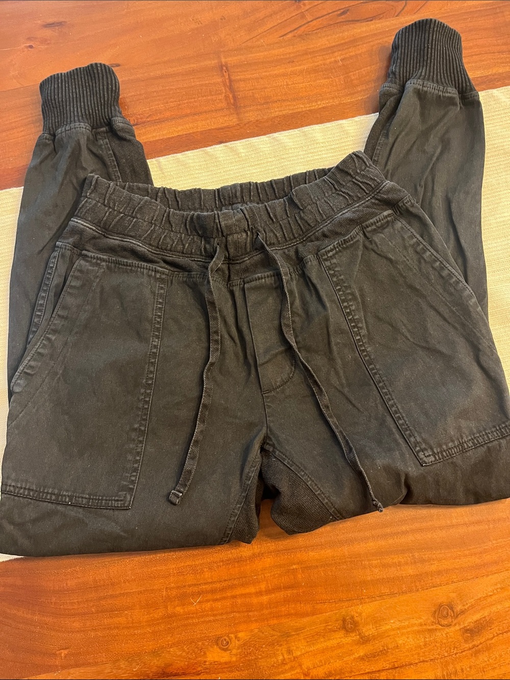 James Perse Black Drawstring Cargo Joggers